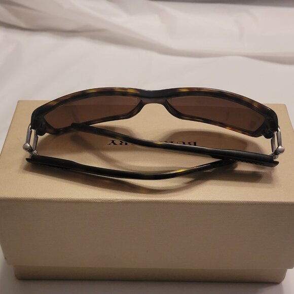 Burberry Sunglasses with Original Box Womens B4008 - Picture 8 of 16